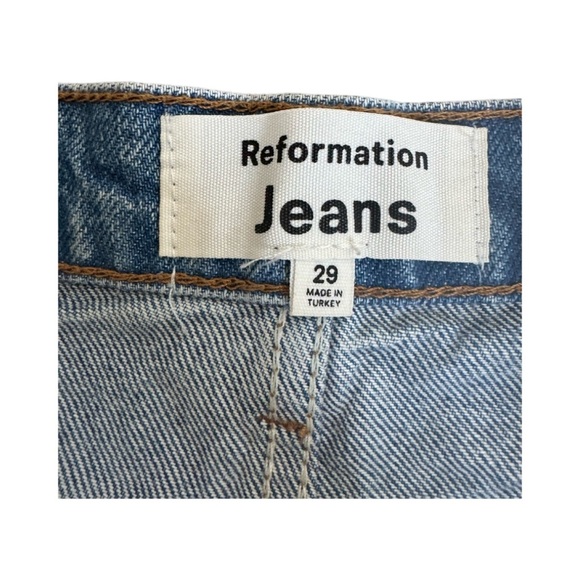 Reformation Charlie High Waisted Denim Shorts with rolled cuff, size 28 - Picture 8 of 8